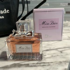 Miss Dior absolutely bloomin. 100 ml, never used.